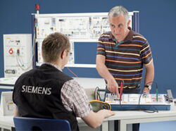 Ausbildungs-Systeme